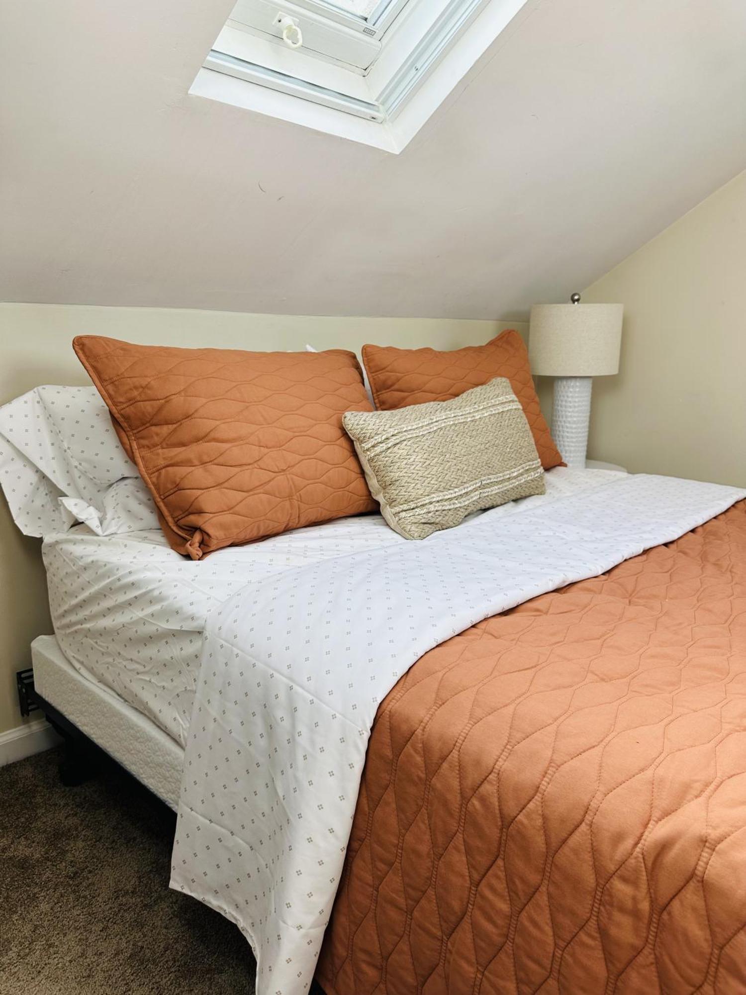 Cozy, Pleasant 2Br Apt In Beach Community! Norwalk Esterno foto