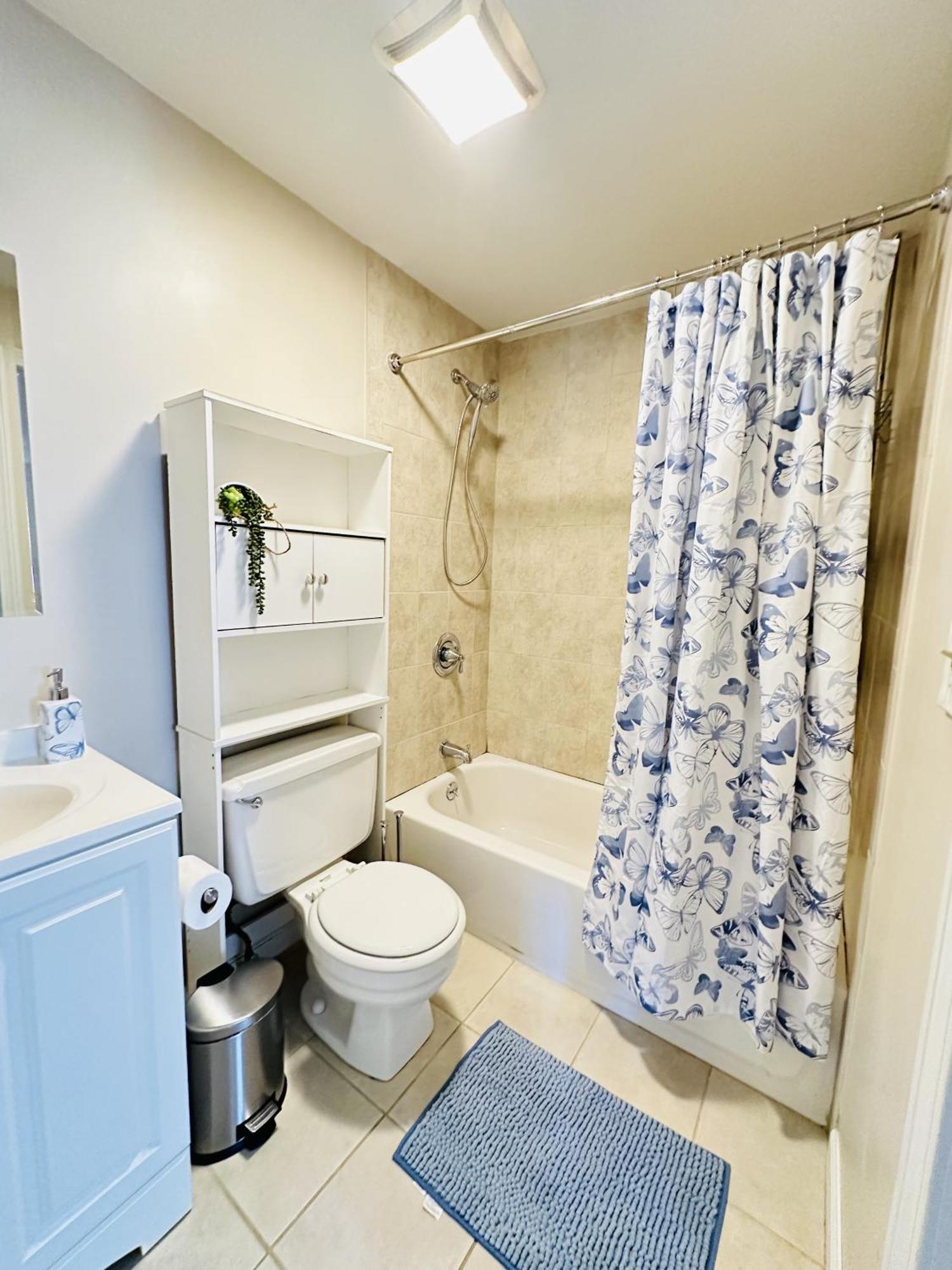 Cozy, Pleasant 2Br Apt In Beach Community! Norwalk Esterno foto